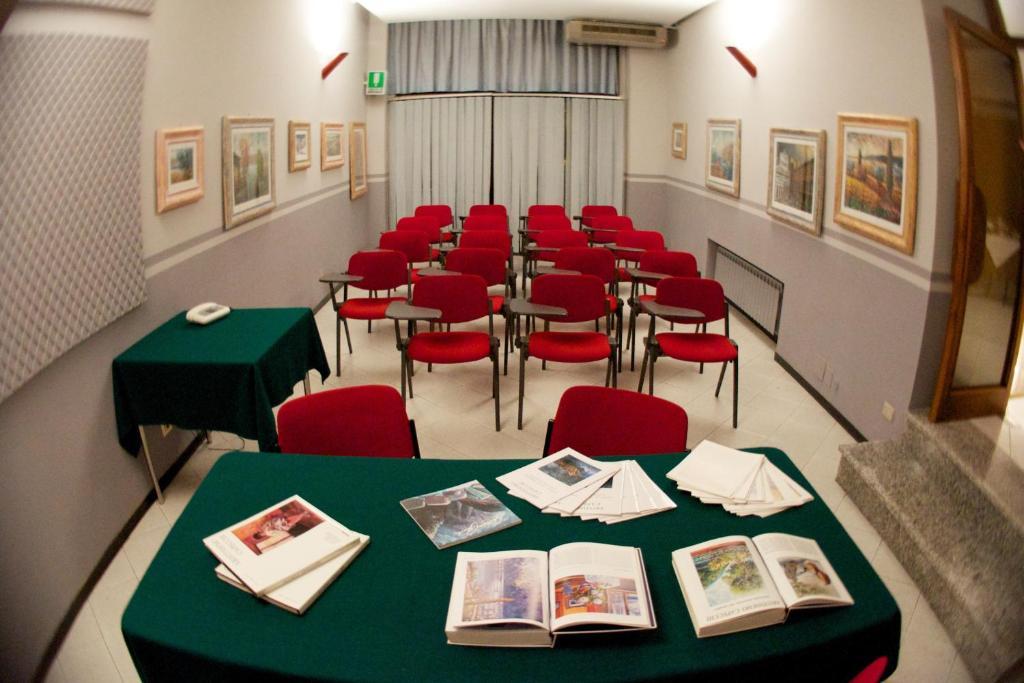 Hotel Milano Pistoia Eksteriør bilde